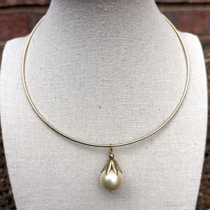 Vintage Sarah Coventry Simulated Pearl Gold Tone Choker Collar Necklace 16" Box